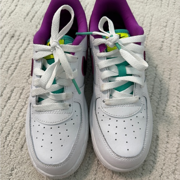 NIKE Girls Air Force 1 Low '07 LV8